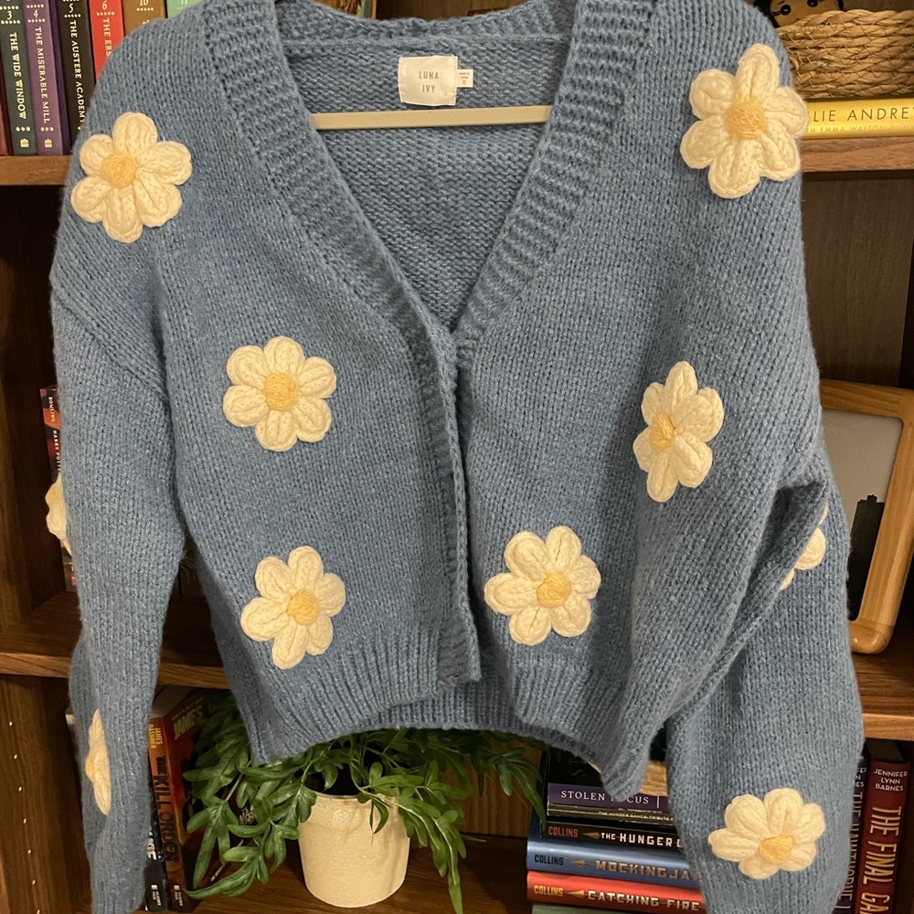 Luna Ivy Blue 3D Floral Flower Chunky Knit Anthropologie Cardigan Sweater Small
